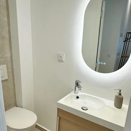 Charming 3br - 3ba - 3wc 公寓 戛纳