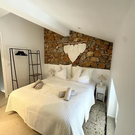 Apartment Charming 3br - 3ba - 3wc